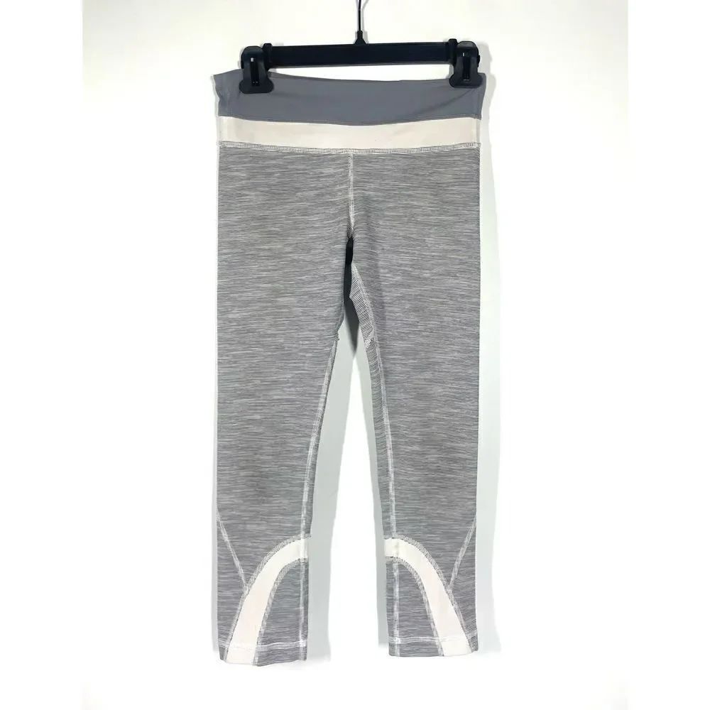 Lululemon Run Inspire Crop Grey White Capri Leggings Women Size 4 Zip Pocket